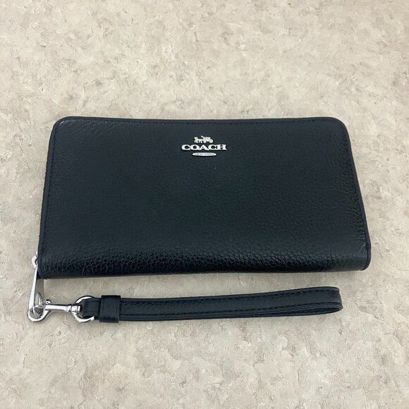 Coach Black Pebbled Leather Long Zip Around Wallet Wristlet - Picture 1 of 3